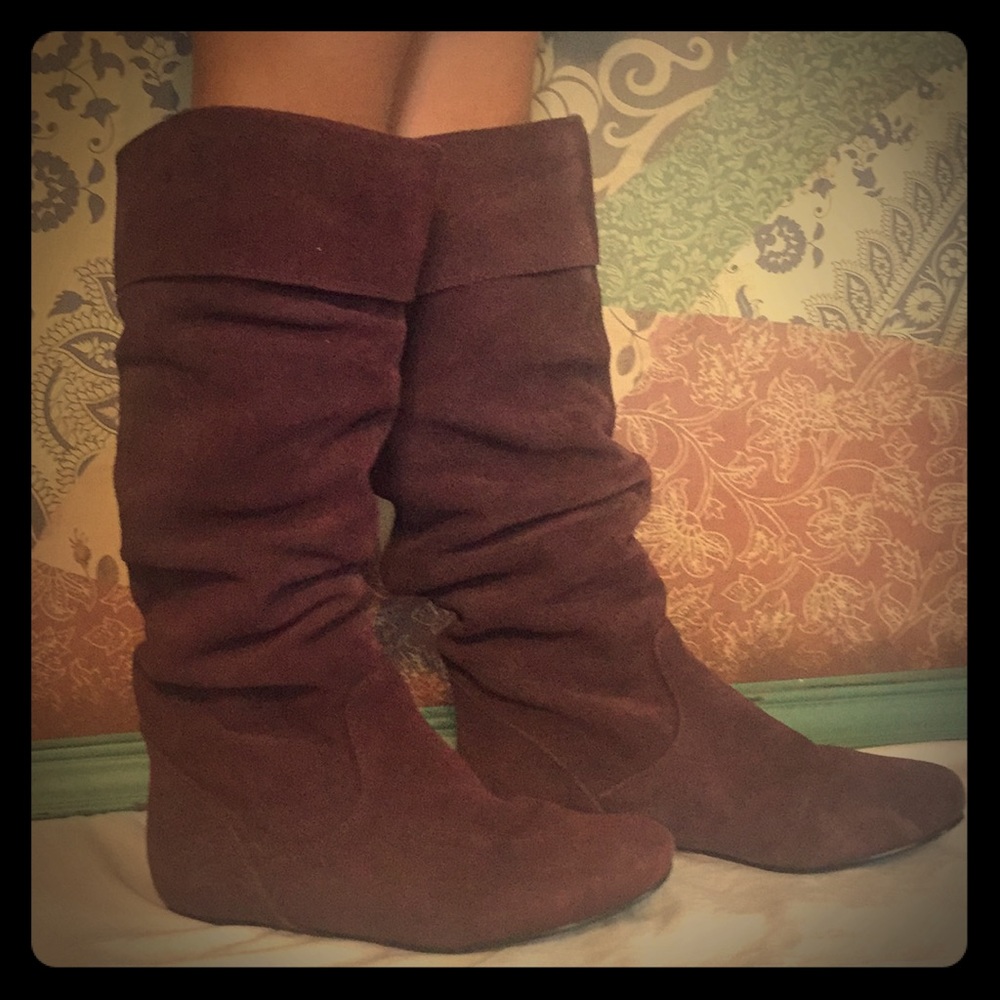 Steve Madden Burgundy Suede Boots